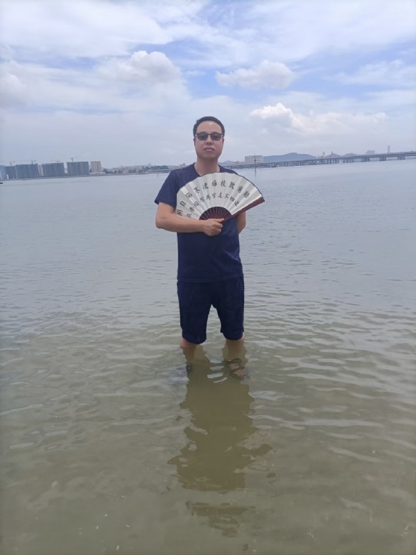 浪迹天涯的第一张照片--海峡交友网