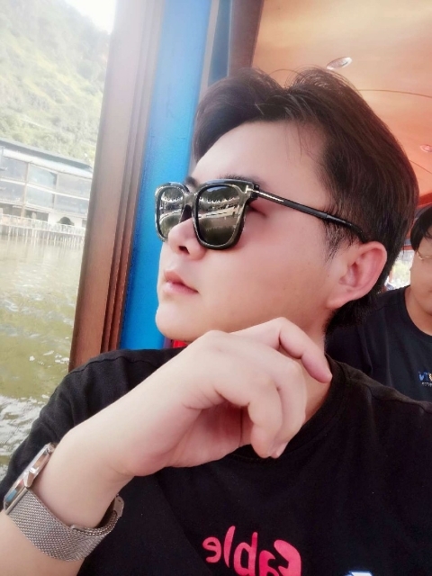 曲生的第二张照片--海峡交友网