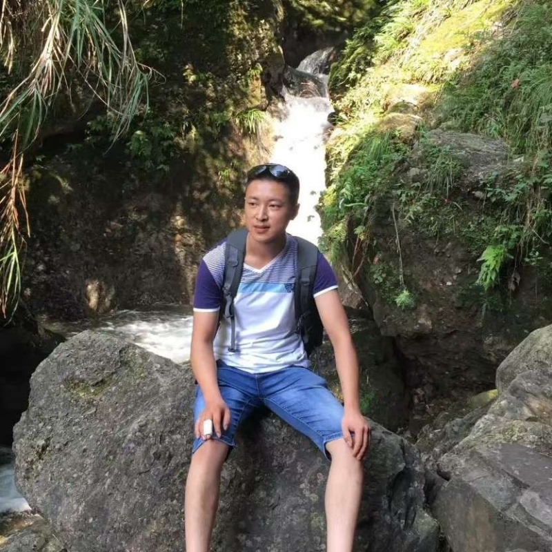 人杰地也灵的第一张照片--海峡交友网