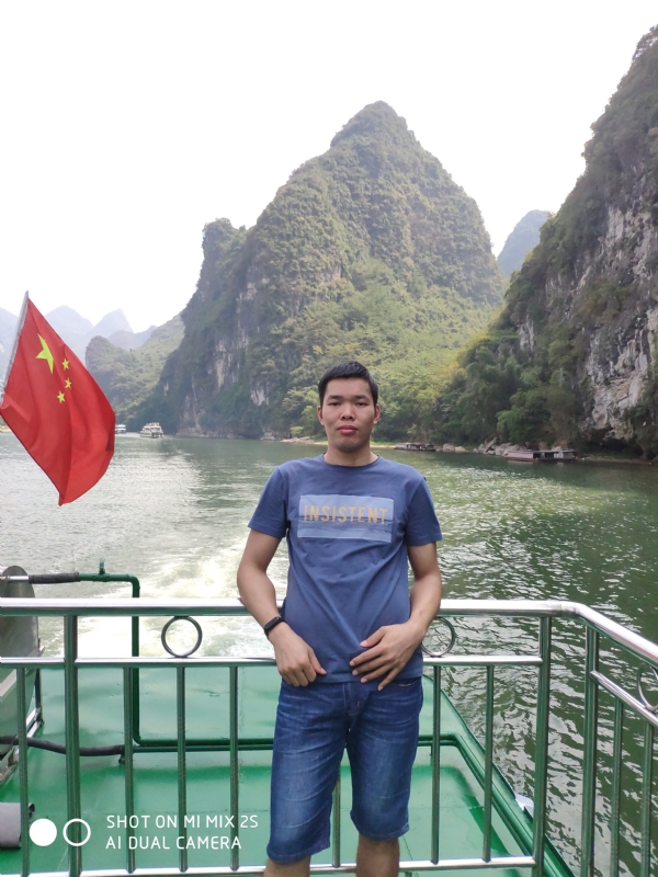 只为你而来的第一张照片--海峡交友网