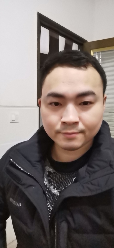 老实人的第一张照片--海峡交友网