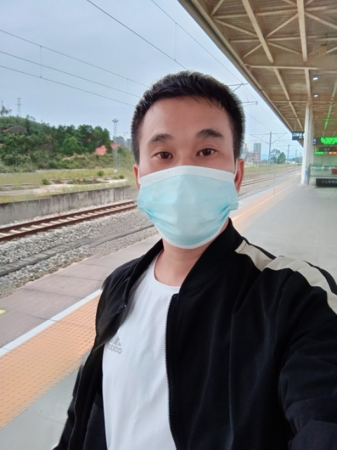 小李的第一张照片--海峡交友网