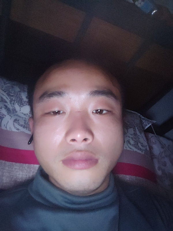 偏爱的第一张照片--海峡交友网