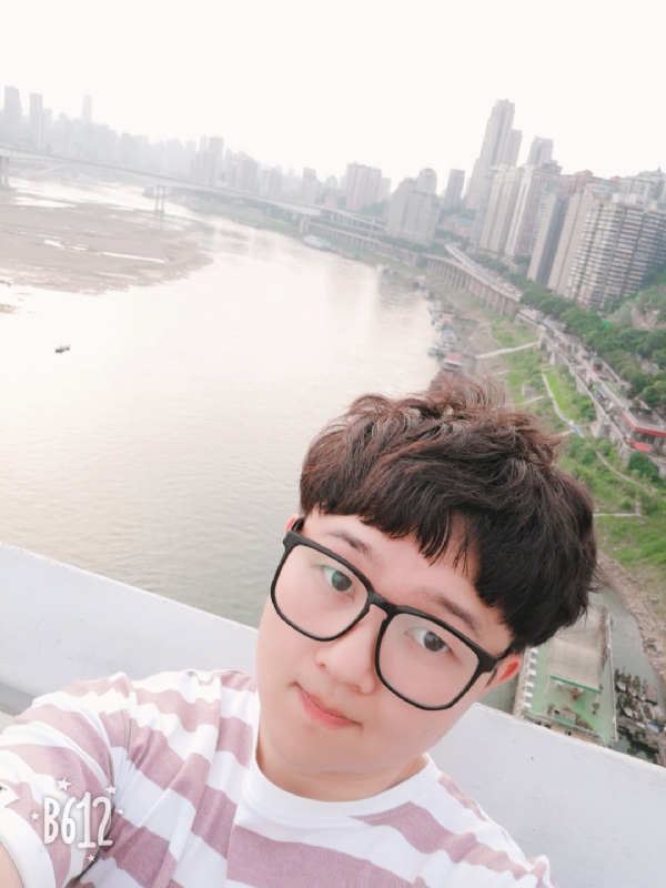 白夜行中人的第一张照片--海峡交友网