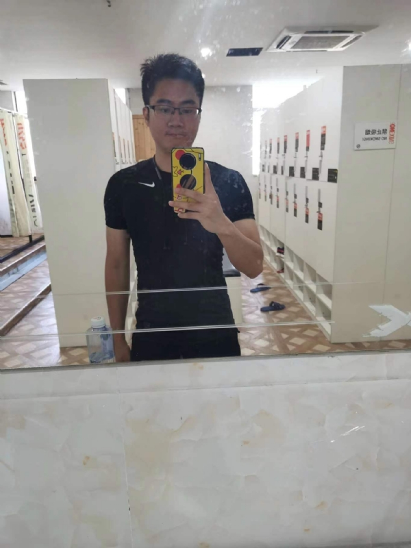 习惯发呆的第一张照片--海峡交友网