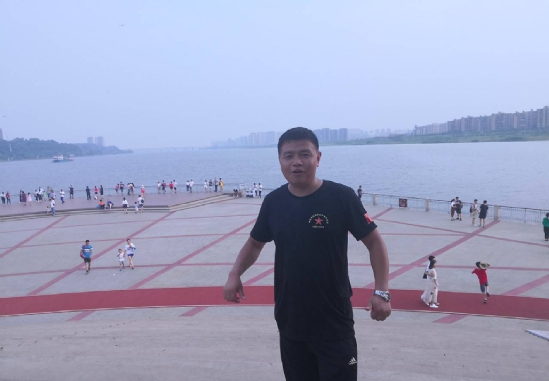 曾经心疼的我的第一张照片--海峡交友网