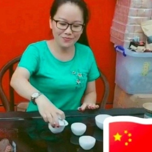 妖娆的第一张照片--海峡交友网