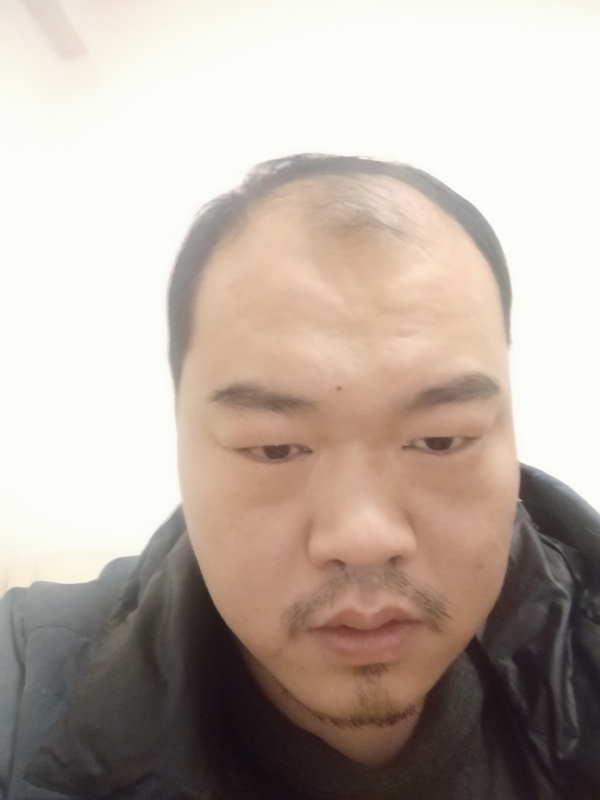 海阔天空的第一张照片--海峡交友网