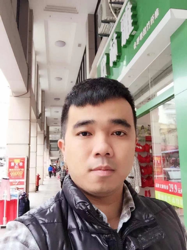 小小怪兽的第一张照片--海峡交友网