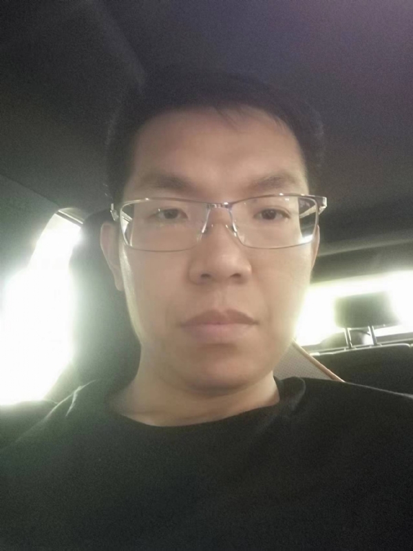 小黑包的第一张照片--海峡交友网