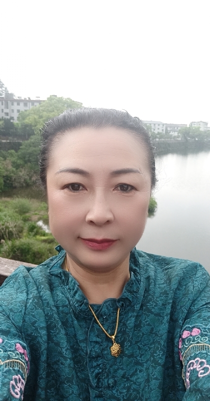 雨中情的第一张照片--海峡交友网