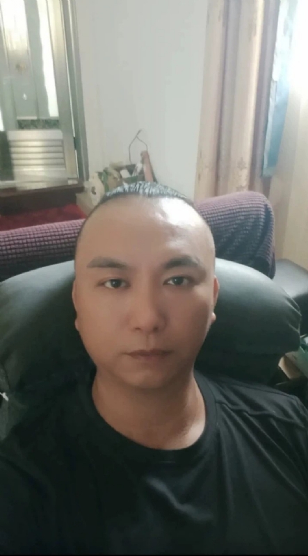 施逸森的第一张照片--海峡交友网