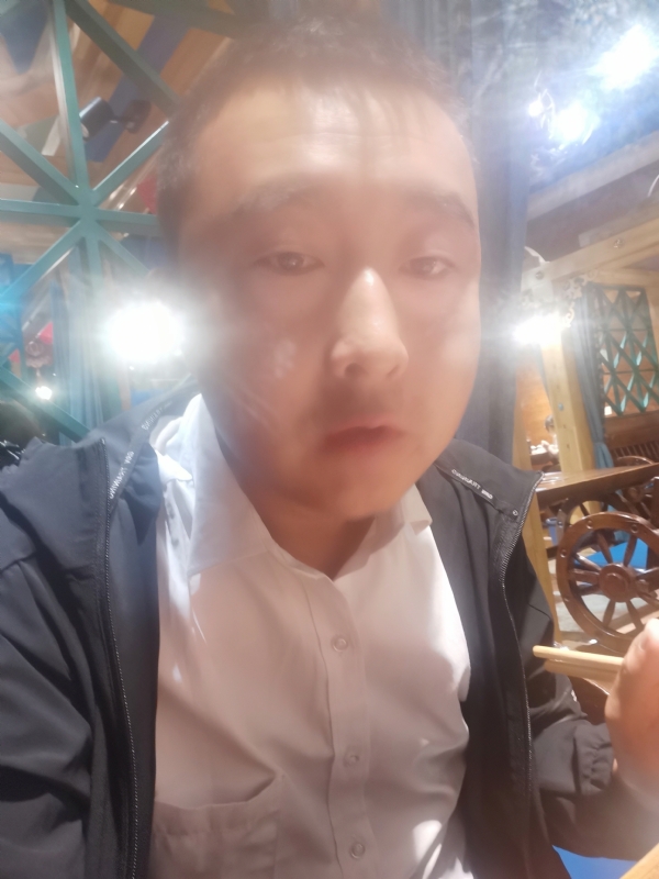赵辉的第三张照片--海峡交友网