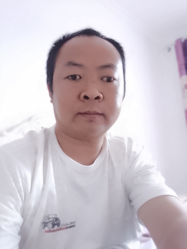 张家小伙子的第三张照片--海峡交友网