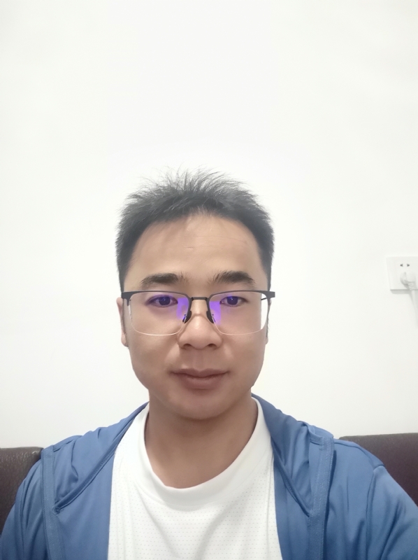 转身的第一张照片--海峡交友网