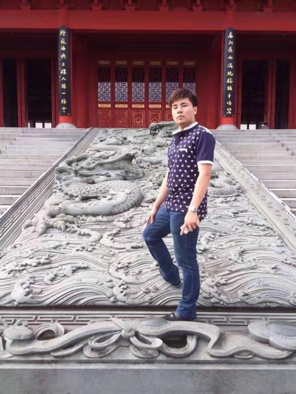 御龙氏的第一张照片--海峡交友网