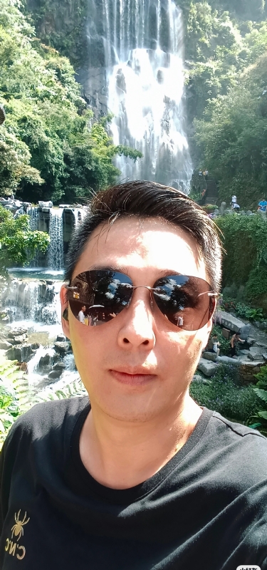 小小帅哥的第一张照片--海峡交友网