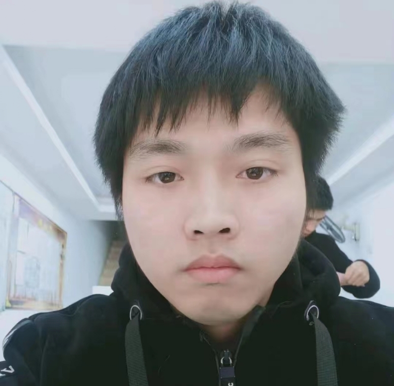 无奋斗不清春的第一张照片--海峡交友网