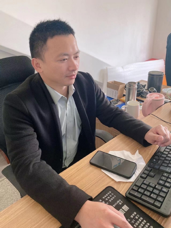 落叶知秋的第一张照片--海峡交友网
