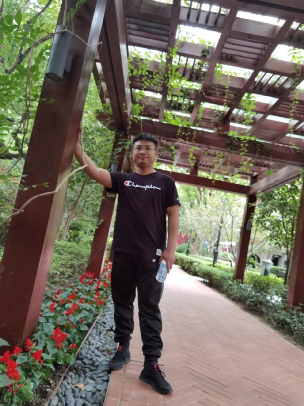 会飞的鱼的第一张照片--海峡交友网