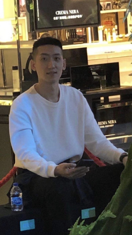 box的第一张照片--海峡交友网