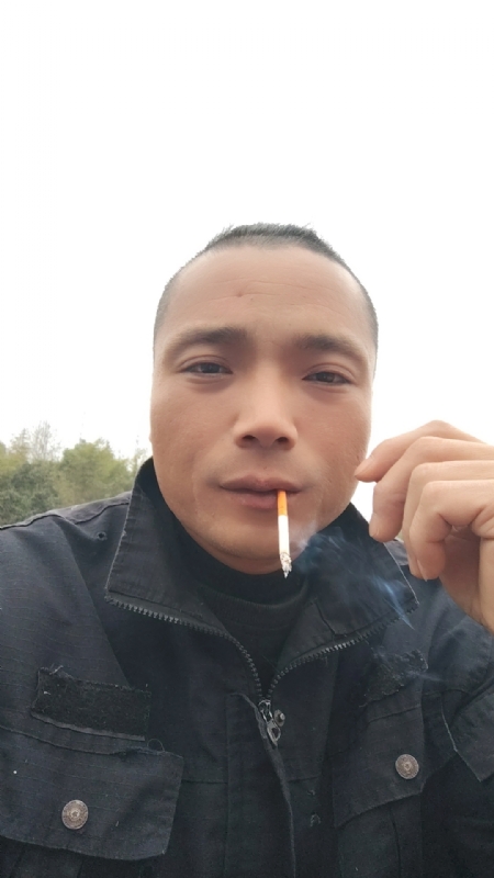 伯爵的第一张照片--海峡交友网