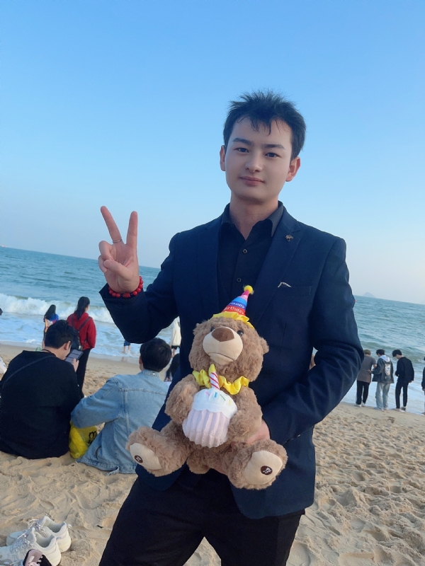 目标结婚的第一张照片--海峡交友网