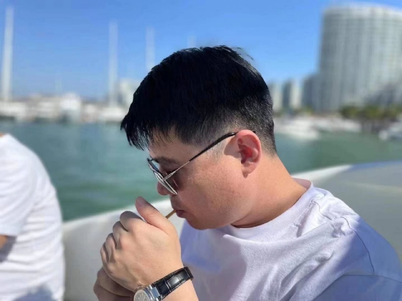 魔盒的第二张照片--海峡交友网