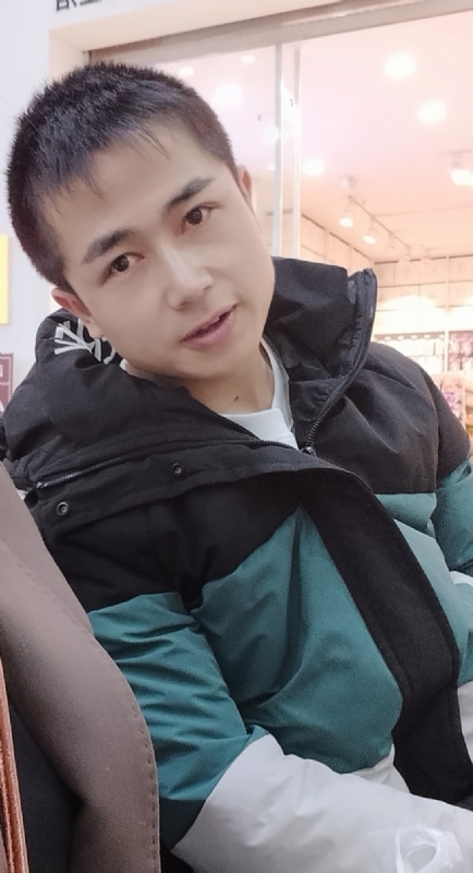 不骄不躁的第一张照片--海峡交友网