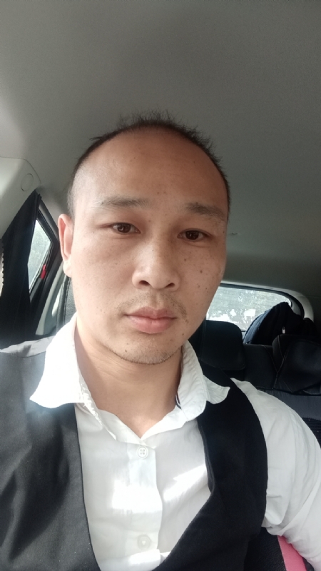 回首往事依旧的第一张照片--海峡交友网