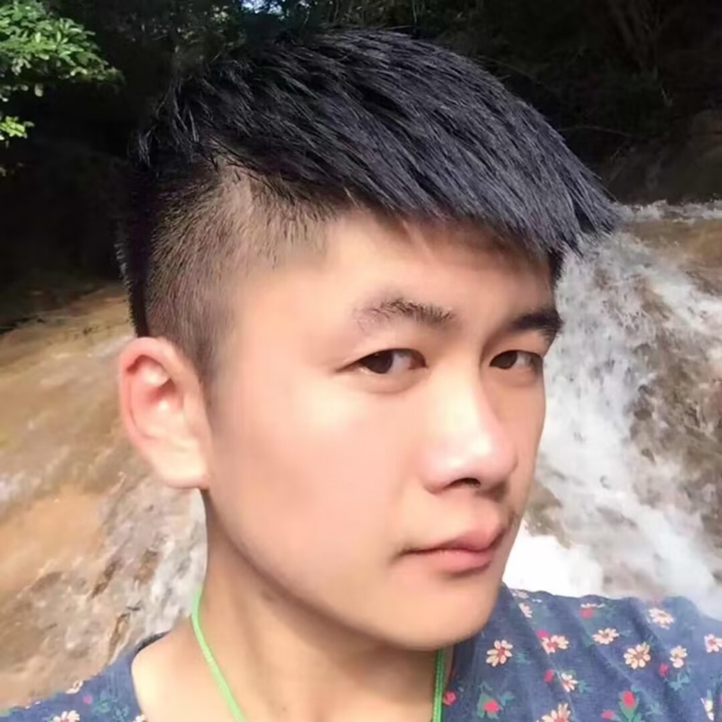 微笑的第一张照片--海峡交友网
