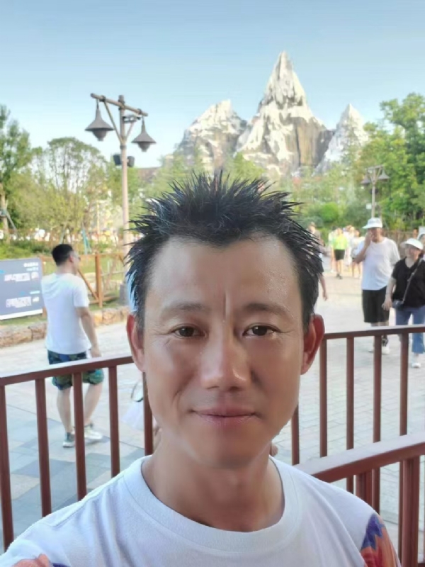 艾氏涂料博的第一张照片--海峡交友网