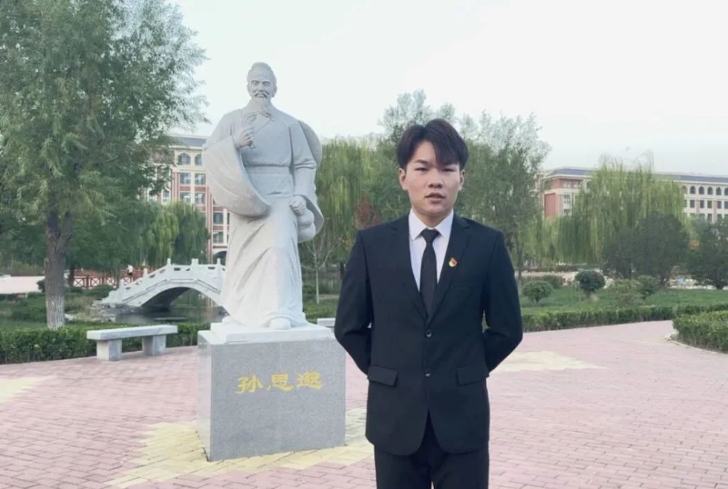 尚明月的第一张照片--海峡交友网