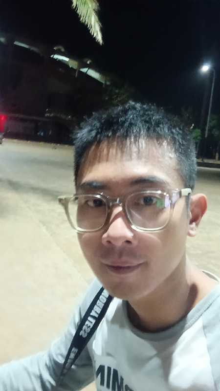 龙龙的第二张照片--海峡交友网
