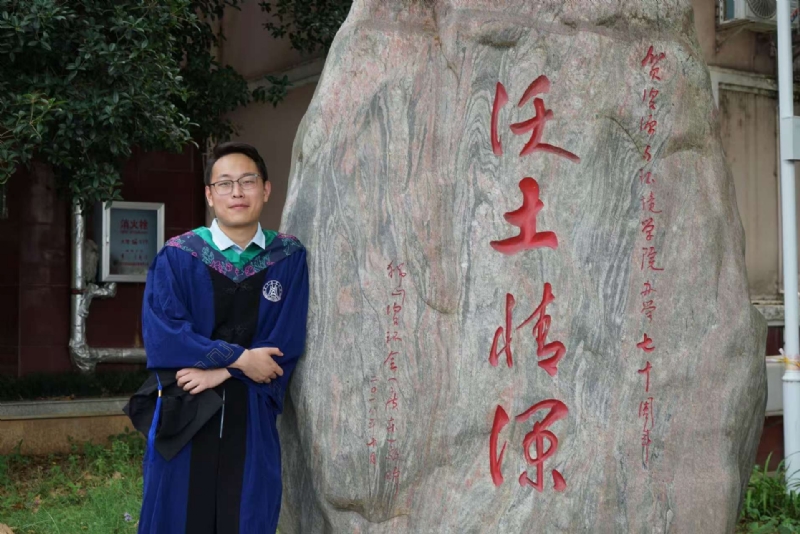 落寂星辰的第四张照片--海峡交友网