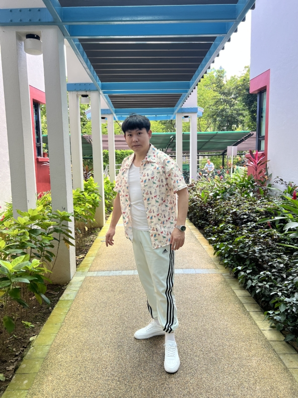 勇敢向前的第一张照片--海峡交友网