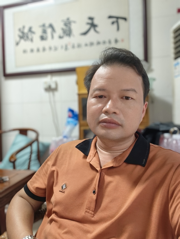 自强不息的第一张照片--海峡交友网